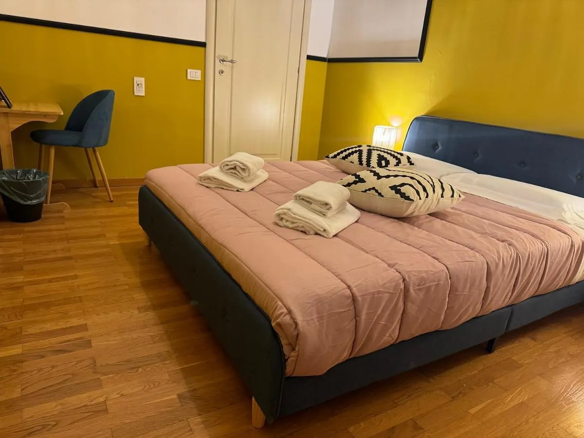 Feel - Bellavista Suites Bergamo 0*,  Italy